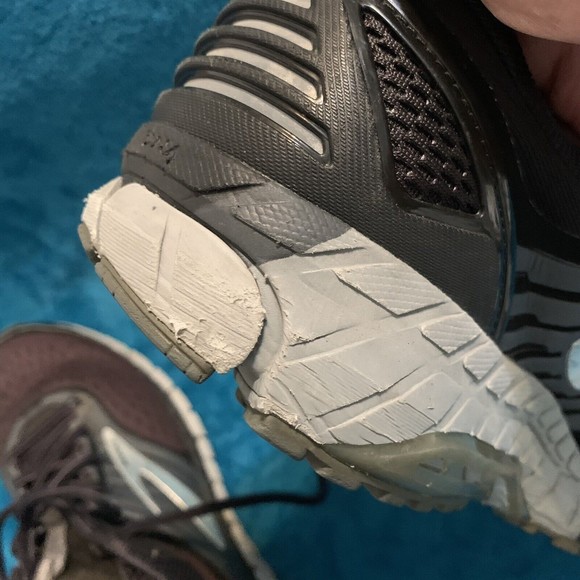 Brooks BEAST 18 Men's Running Shoes Size 12.5 Wide 2E Black/Grey/Silver - Picture 11 of 11